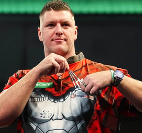 PHONE THROWN ON STAGE DURING GURNEY INTERVIEW AT POLAND DARTS OPEN