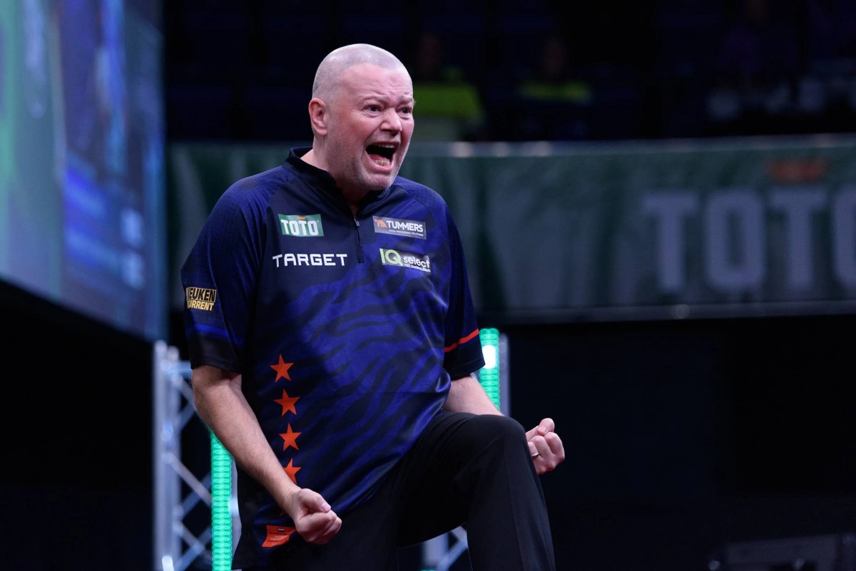 ROB CROSS AND RAYMOND VAN BARNEVELD HEADLINE EUROPEAN DARTS GRAND PRIX QUALIFIERS
