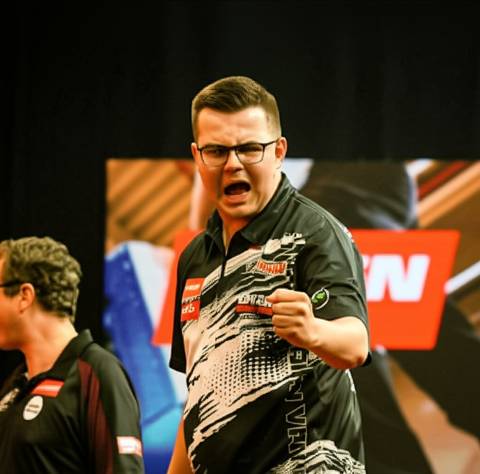 GIAN VAN VEEN TIPPED FOR MULTIPLE WORLD TITLES DUE TO METICULOUS PREPARATION