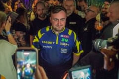 WORLD NUMBER ONE LUKE LITTLER SURPRISES PUB-GOERS FOR SECRET DARTS NIGHT