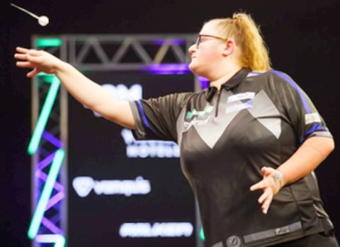 UK OPEN KICKS OFF IN MINEHEAD WITH FRENETIC FRIDAY AFTERNOON SESSION