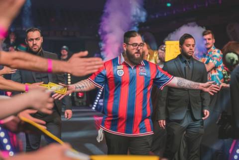 DARRLY PILGRIM'S TUNNEL VISION LEADS TO EURO TOUR WIN AND AWKWARD MOMENTS