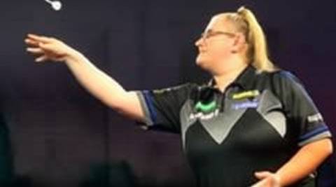 BEAU GREAVES MAKES HISTORY WITH FIRST WOMAN'S NINE-DARTER ON PDC PROTOUR