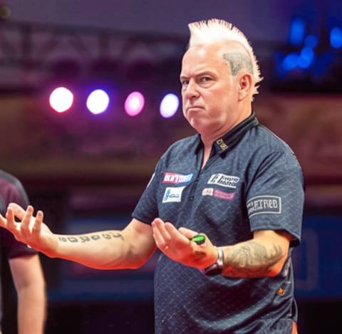 PETER WRIGHT FALLS OUT OF WORLD'S TOP 32 FOR FIRST TIME SINCE 2011 AFTER STRUGGLING START TO 2026