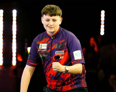 15-YEAR-OLD MITCHELL LAWRIE HITS NINE-DARTER, WINS JDC ADVANCED TOUR TITLE